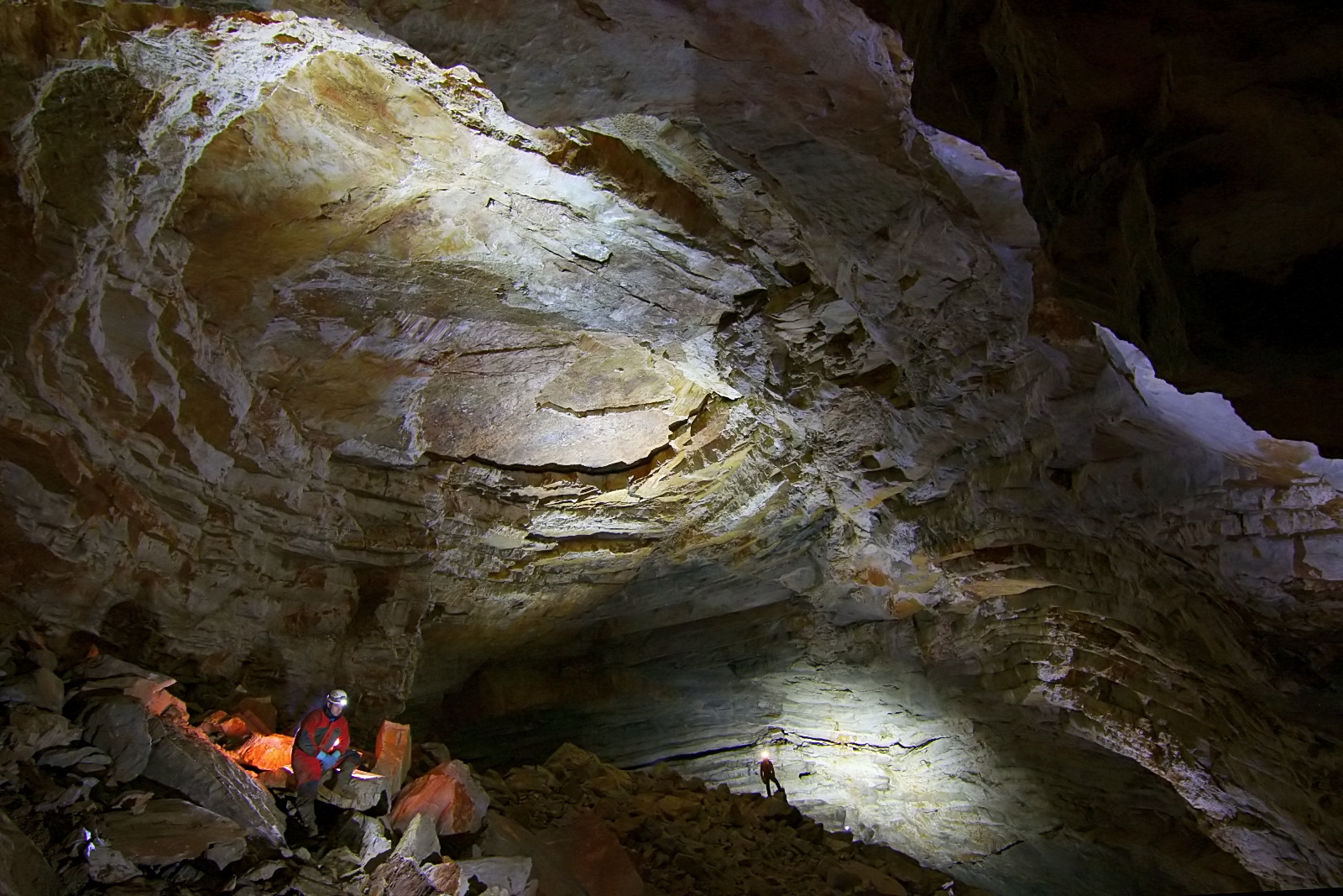 Magyar expedíció a világ legmélyebb barlangjába